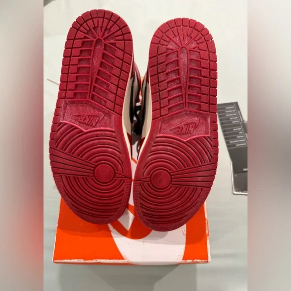 Nike Air Jordan 1 Retro High OG ‘Chicago Lost & Found’ Men’s Size 8 - Picture 6 of 15